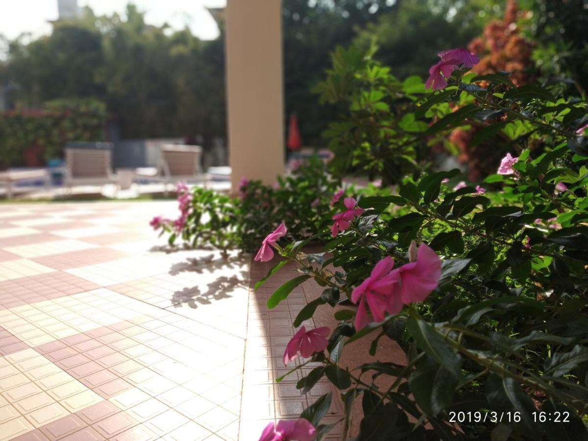 Bluesea Beach Resort Candolim Extérieur photo